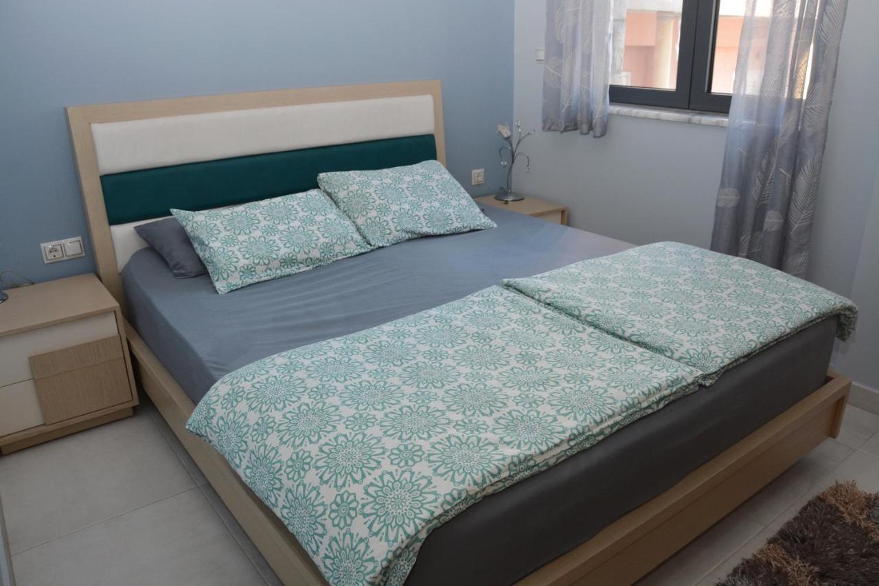 Pegasus Sea View Luxury Apartments เนอาวรัสนา ภายนอก รูปภาพ