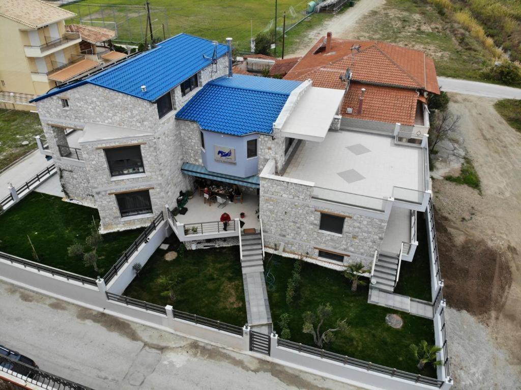 Pegasus Sea View Luxury Apartments เนอาวรัสนา ภายนอก รูปภาพ