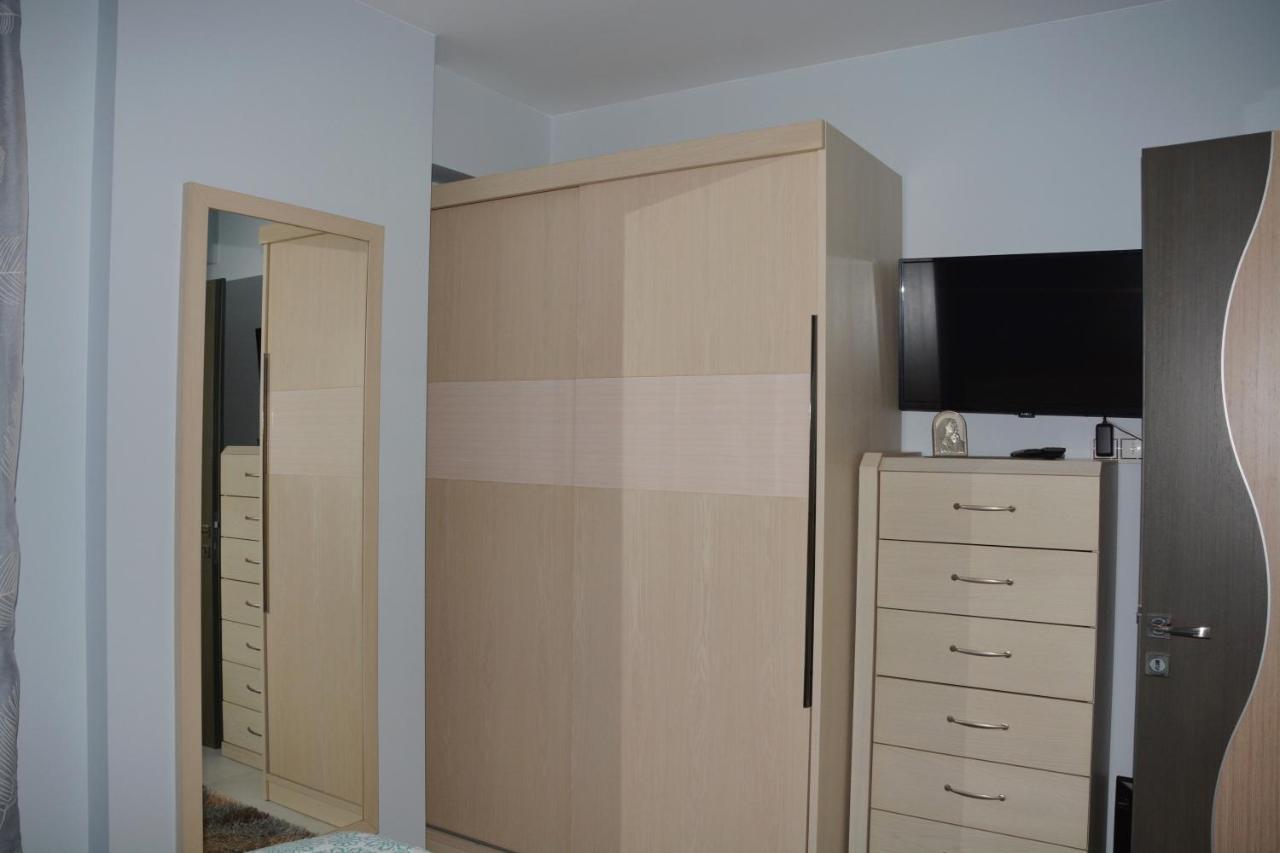 Pegasus Sea View Luxury Apartments เนอาวรัสนา ภายนอก รูปภาพ